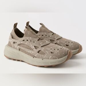 NWOT Zara kids boys molded knit sock sneaker athletic neutral khaki